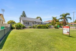 6 Boyalla St, Carey Park WA 6230, Australia