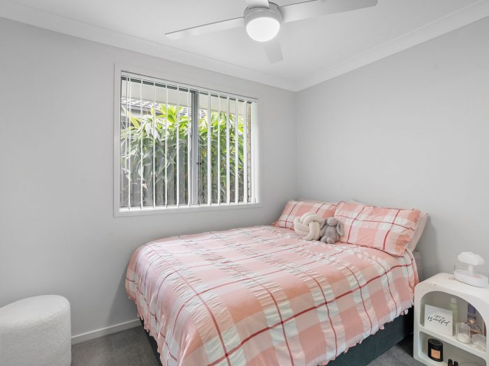 10 Cadogan Cres, Woongarrah NSW 2259, Australia