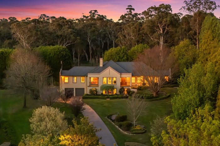 15 Carisbrooke Row, Bowral NSW 2576, Australia