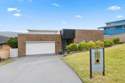 14 Carlyle Cl, Dapto NSW 2530, Australia