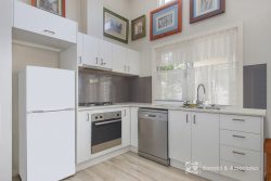 Unit 31/7 Catherine Cres, Lavington NSW 2641, Australia