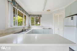 24 Cedar St, Lindisfarne TAS 7015, Australia