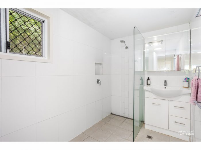 9 Gardner St, The Range QLD 4700, Australia