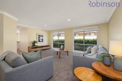 8 Clapham St, Hamilton South NSW 2303, Australia
