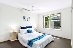 27 Conondale Ct, Torquay QLD 4655, Australia
