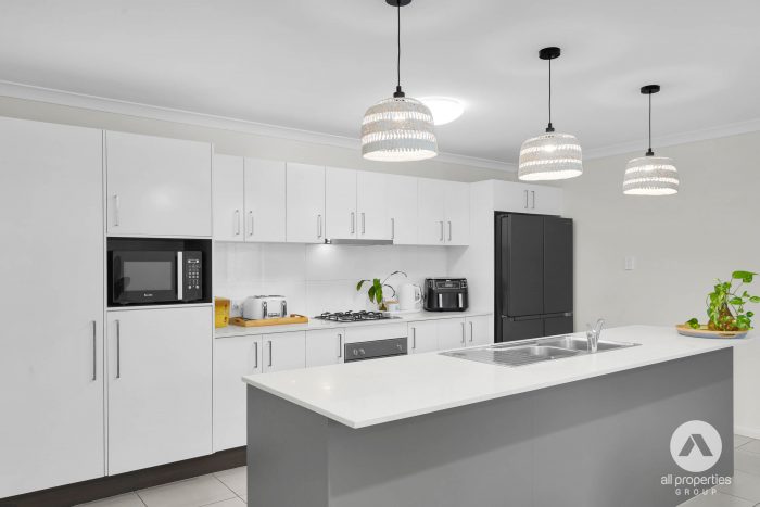 5 Coolridge Circuit, Yarrabilba QLD 4207, Australia