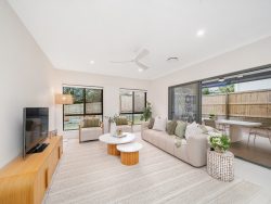 71 Cowen Terrace, North Lakes QLD 4509, Australia