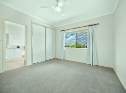 28 Curlew St, Meringandan West QLD 4352, Australia
