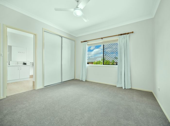 28 Curlew St, Meringandan West QLD 4352, Australia