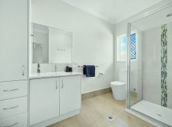 28 Curlew St, Meringandan West QLD 4352, Australia