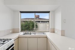 Unit 42/25 Dale Rd, Armadale WA 6112, Australia