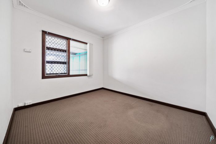 8 Somers St, Belmont WA 6104, Australia