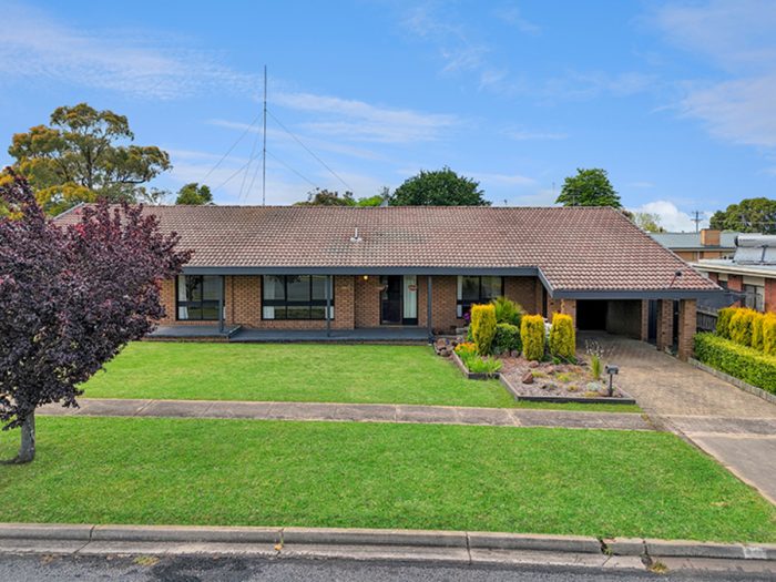 40 Dickens St, Hamilton VIC 3300, Australia