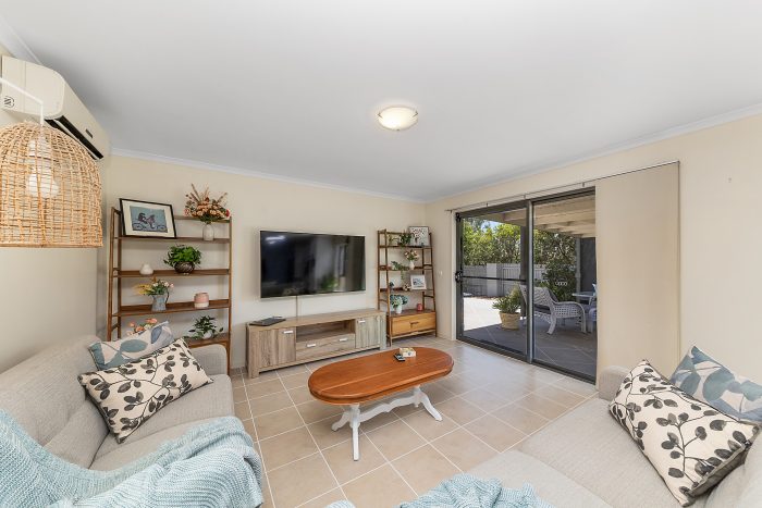 94 Eccles Cct, MacGregor ACT 2615, Australia