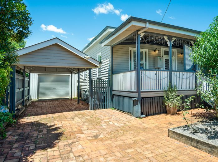 38 Esmond St, Rockville QLD 4350, Australia