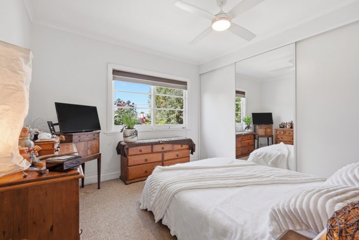 24 Ewing Ave, Kingston Beach TAS 7050, Australia