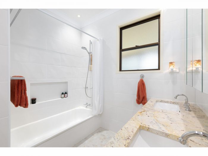 5 Bird Ct, Frenchville QLD 4701, Australia