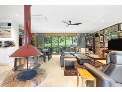5 Bird Ct, Frenchville QLD 4701, Australia