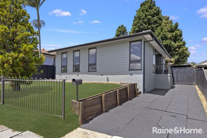 20 Merino Cres, Bradbury NSW 2560, Australia