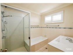 149 Cruikshank St, Frenchville QLD 4701, Australia