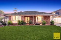 13 Fernwood Dr, Hoppers Crossing VIC 3029, Australia