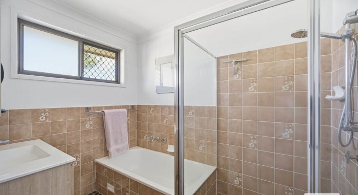 Unit 2/1 Fuchsia Dr, Taree NSW 2430, Australia