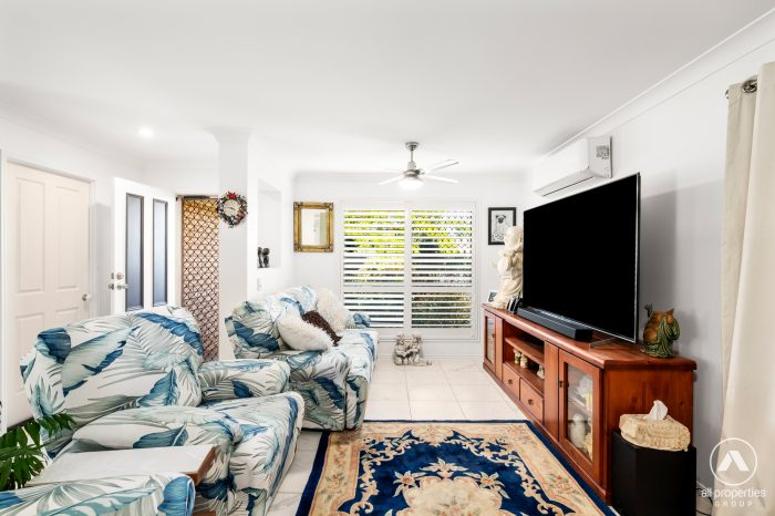 32 Geaney Blvd, Crestmead QLD 4132, Australia