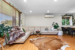 66 Glad Gunson Dr, Eleebana NSW 2282, Australia
