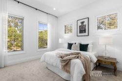 11 Glen Tower Dr, Glen Waverley VIC 3150, Australia