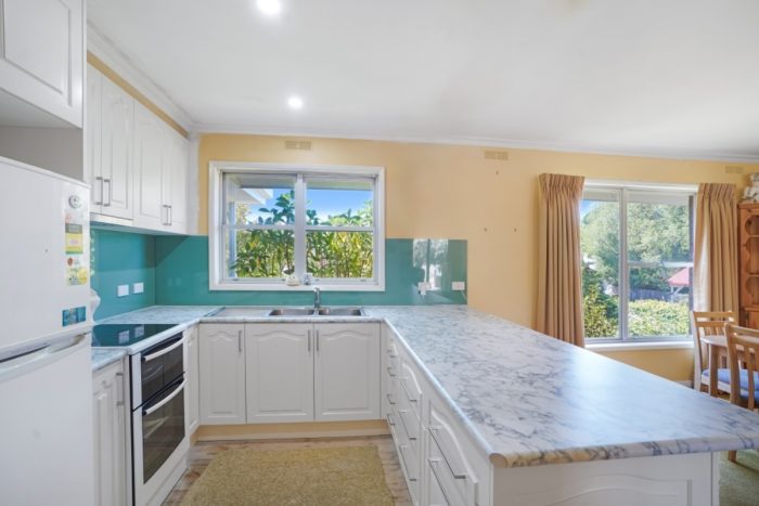 16 Griffin St, Hamilton VIC 3300, Australia