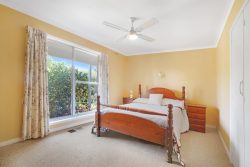 16 Griffin St, Hamilton VIC 3300, Australia