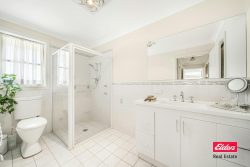 Unit 2/5 Gundarra St, Dubbo NSW 2830, Australia