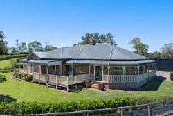363 Aberglasslyn Rd, Aberglasslyn NSW 2320, Australia