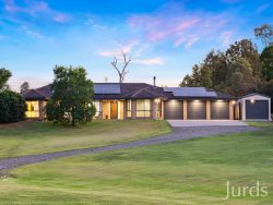 6 Valentine Cl, Greta NSW 2334, Australia