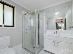 6 Valentine Cl, Greta NSW 2334, Australia