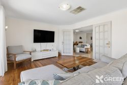 9 Lacebark Ct, Halls Head WA 6210, Australia
