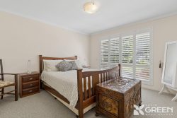 9 Lacebark Ct, Halls Head WA 6210, Australia