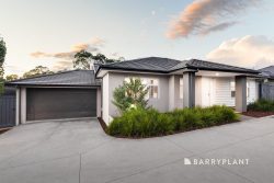 9 Laurina Cl, Lysterfield VIC 3156, Australia