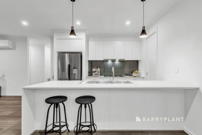 9 Laurina Cl, Lysterfield VIC 3156, Australia