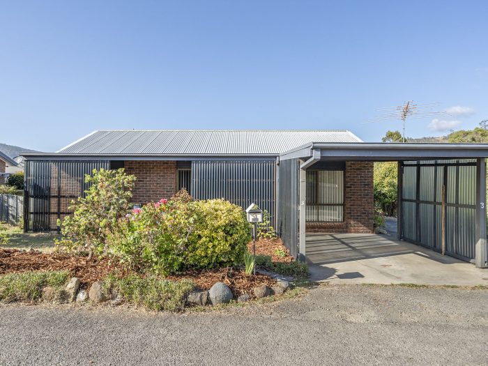 Unit 3/109 Main St, Huonville TAS 7109, Australia