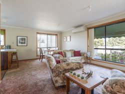 Unit 3/109 Main St, Huonville TAS 7109, Australia