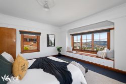 13 Malunna Rd, Lindisfarne TAS 7015, Australia