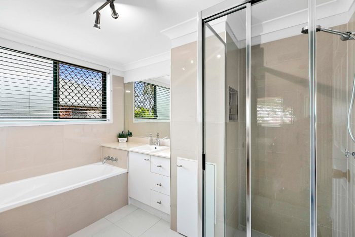 31 McLiver St, Kawungan QLD 4655, Australia