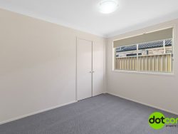 11 Nagle Cres Blue Haven NSW 2262, Australia