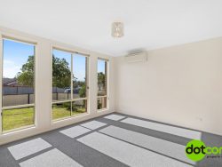11 Nagle Cres Blue Haven NSW 2262, Australia