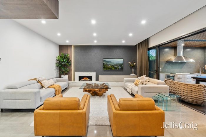 2 Oak Cres, Templestowe Lower VIC 3107, Australia