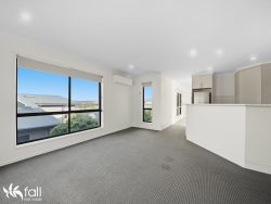 Unit 1/81 Oakdowns Parade, Oakdowns TAS 7019, Australia