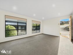 Unit 1/81 Oakdowns Parade, Oakdowns TAS 7019, Australia