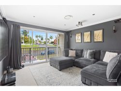 48 Penlington St, The Range QLD 4700, Australia
