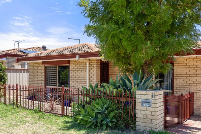 11 Avenell Rd, Bayswater WA 6053, Australia